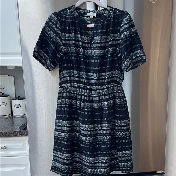 LOFT Dresses & Skirts - LOFT Black and White Patterned Midi Dress